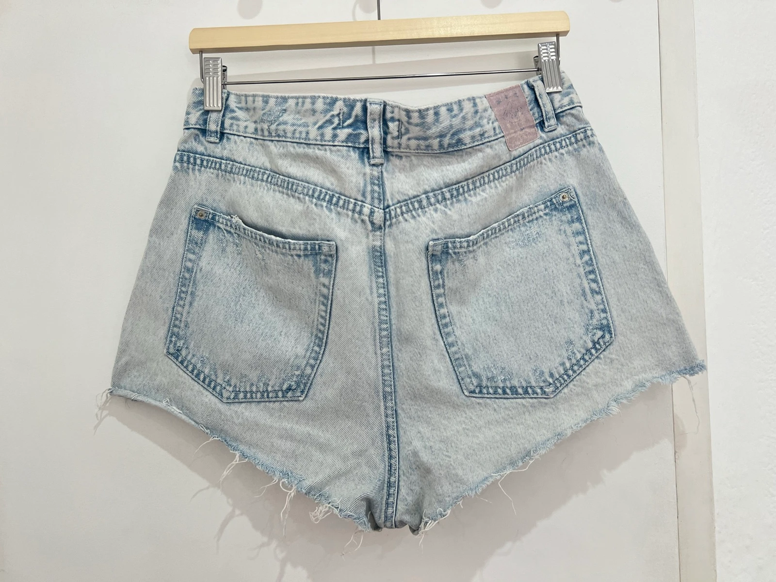 Pantalones cortos de mezclilla| Pull&Bear| Mujer| Cortos| T* 42 – photo 4